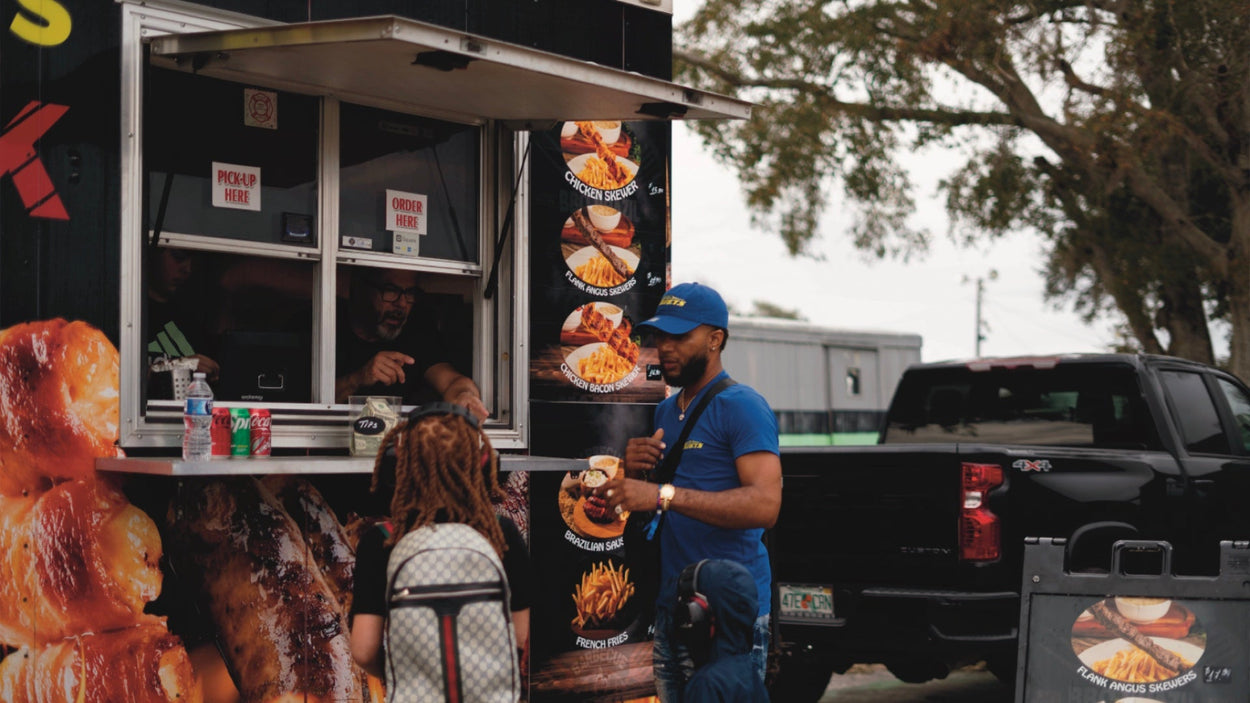 Food Trucks & Fuel: How Rolling Kitchens Power Car Culture
