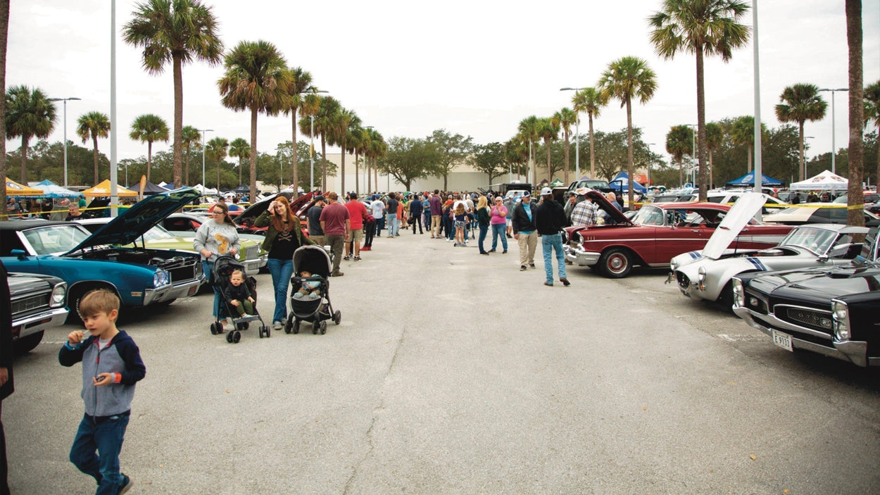 How to Get Your Kids into Cars (Without Boring Them!) 👨👩👧👦🏁